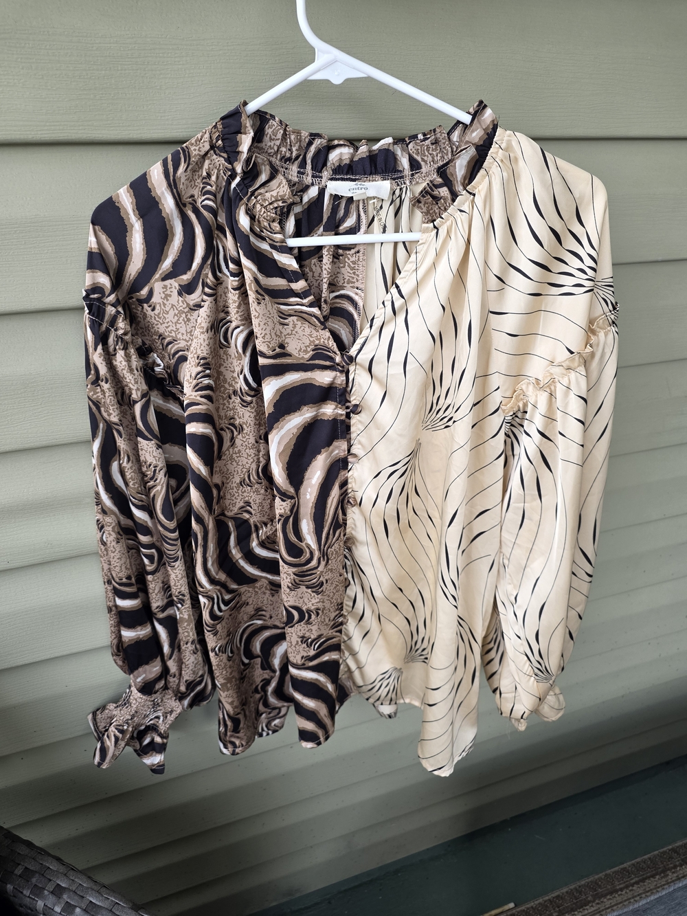 entro Two-Tone Mixed Print Long Sleeve Blouse in Black and Cream